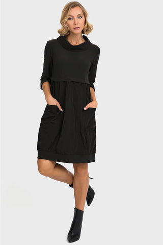 Black Short-Sleeved Gown